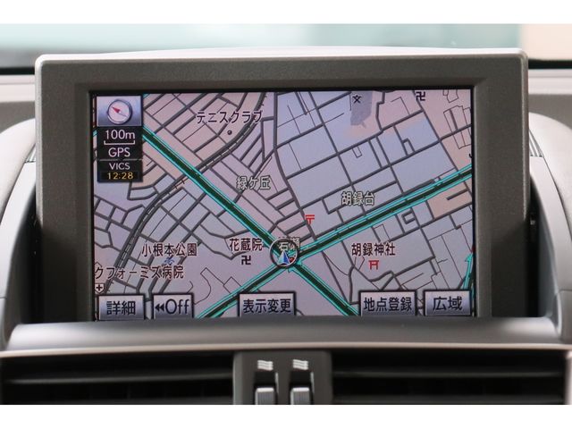 Lexus HS 2011-09 12100-6
