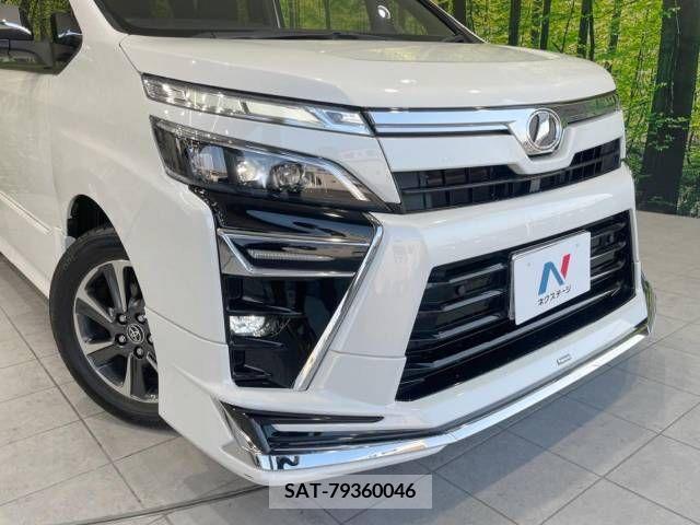 Toyota VOXY 2019-12 321656-12