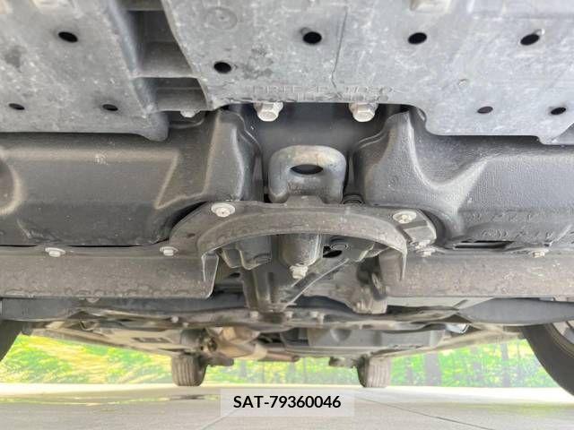 Toyota VOXY 2019-12 321656-19