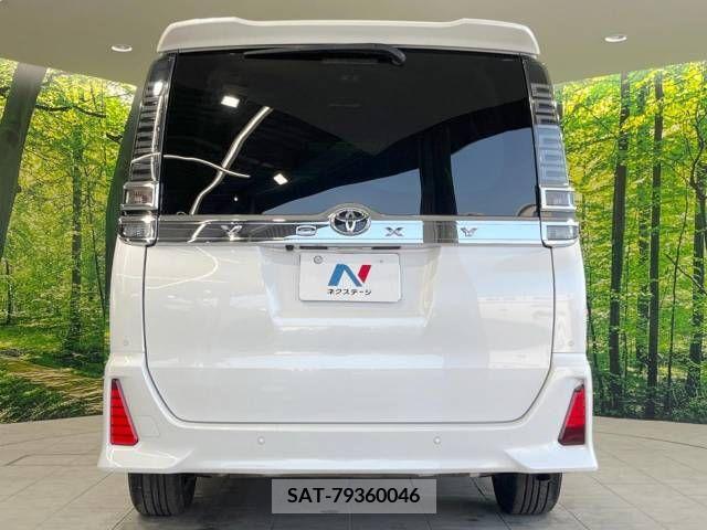 Toyota VOXY 2019-12 321656-15