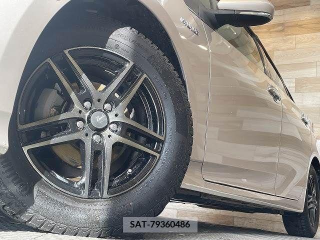 Toyota PRIUS 2017-12 225341-10