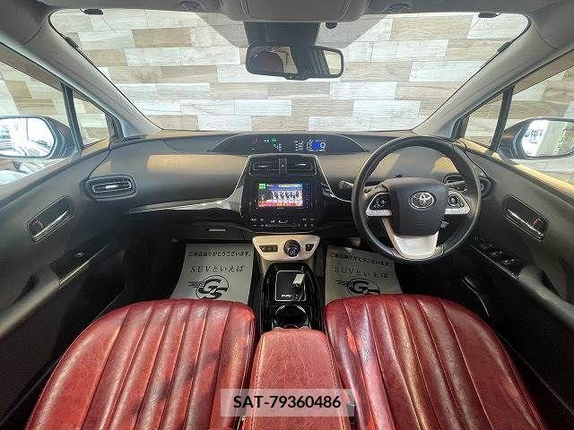 Toyota PRIUS 2017-12 225341-1