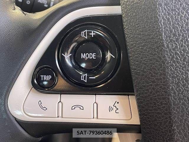 Toyota PRIUS 2017-12 225341-15
