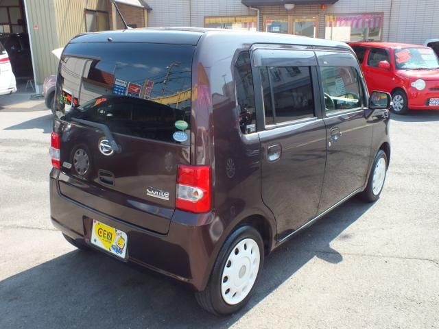 Daihatsu MOVE CONTE 2013-01 10810-14