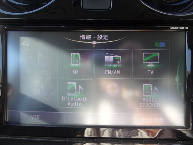 Nissan NOTE 2017-04 23150-16