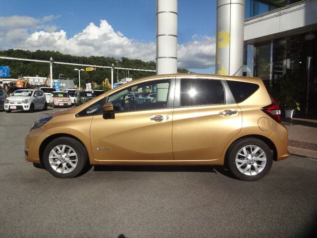 Nissan NOTE 2017-04 23150-4