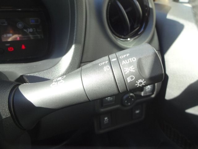 Nissan NOTE 2017-04 23150-20