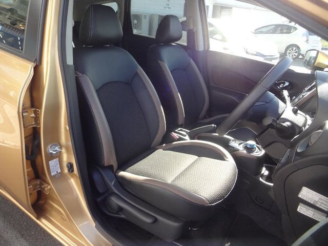 Nissan NOTE 2017-04 23150-6