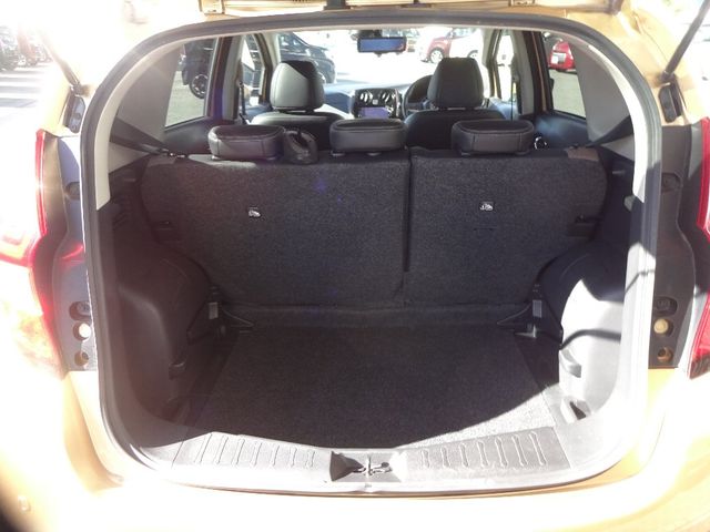 Nissan NOTE 2017-04 23150-5