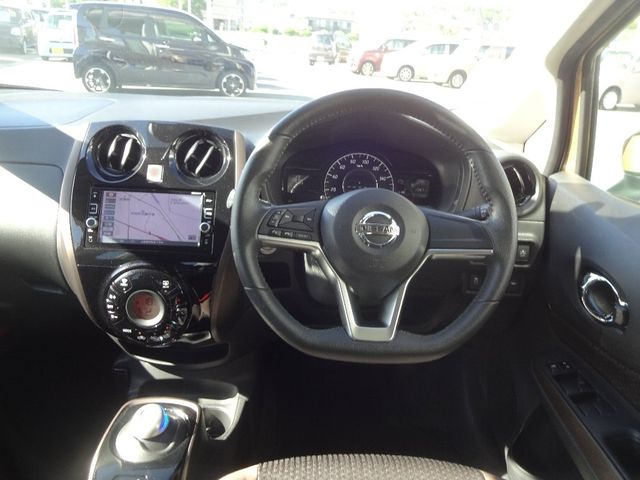 Nissan NOTE 2017-04 23150-11
