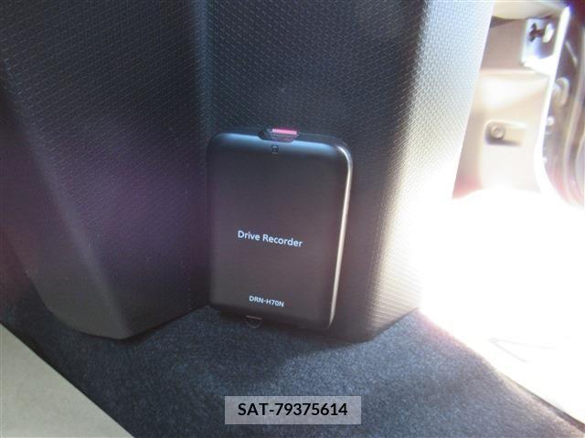 Daihatsu TANTO CUSTOM 2020-03 338400-24