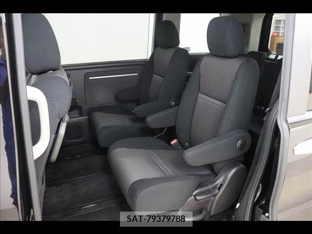 Honda e 2016-07 371874-11