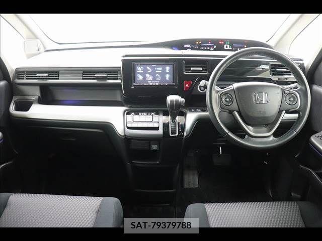 Honda e 2016-07 371874-1