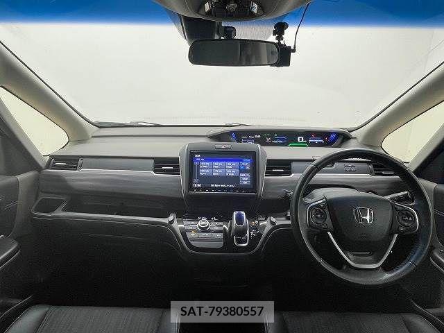Honda FREED HYBRID 2017-12 330760-1
