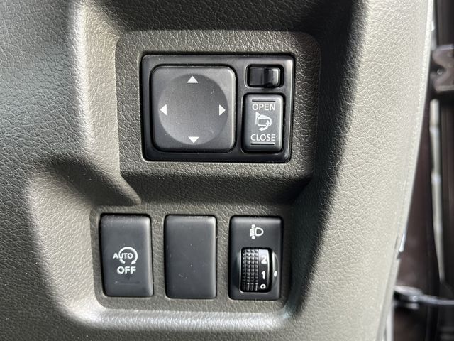 Nissan CUBE 2013-05 732-12