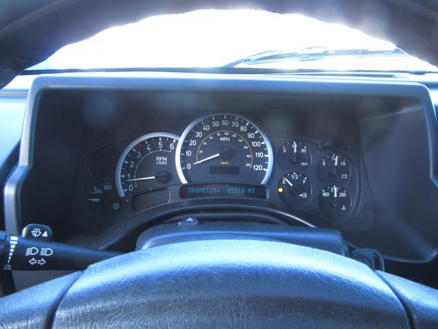 Hummer H2 2009-02 18622-7