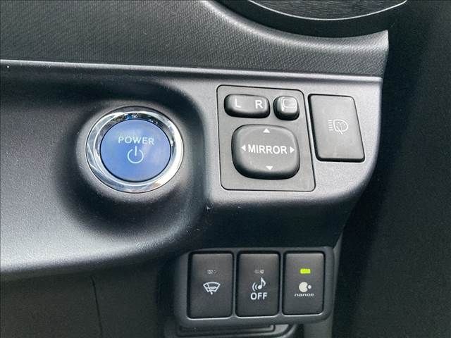 Toyota AQUA 2013-03 15186-10
