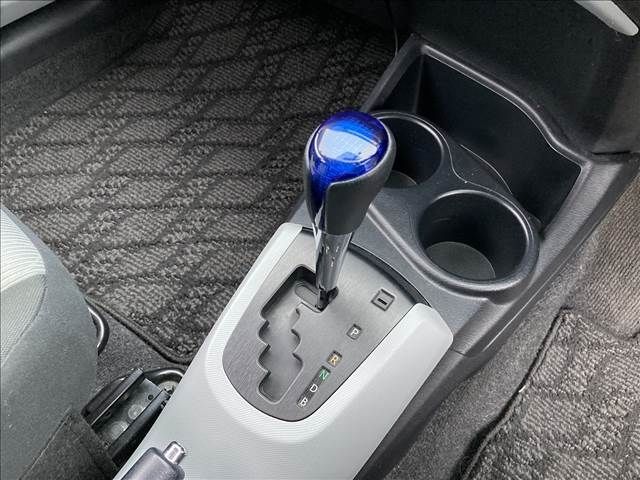 Toyota AQUA 2013-03 15186-9