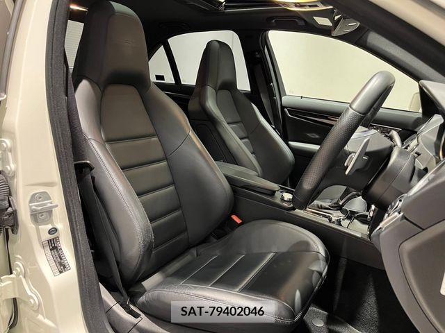 Amg C-CLASS 2011-10 241107-3