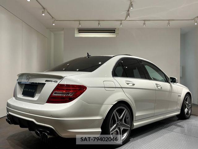 Amg C-CLASS 2011-10 241107-19