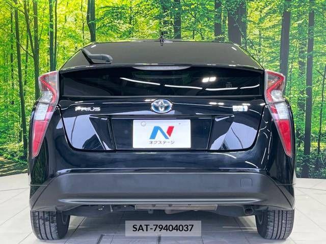Toyota PRIUS 2015-12 330254-15