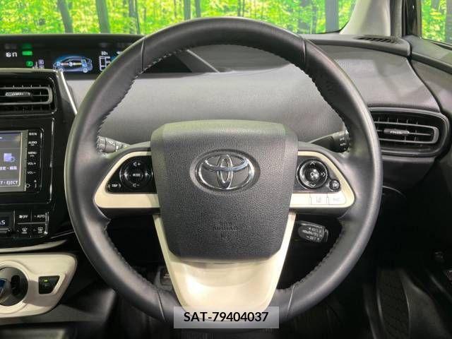 Toyota PRIUS 2015-12 330254-11