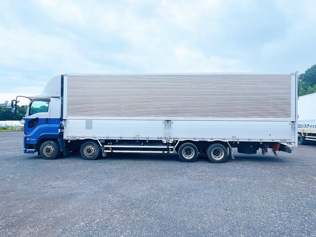 Isuzu GIGA 2017-02 17656-7