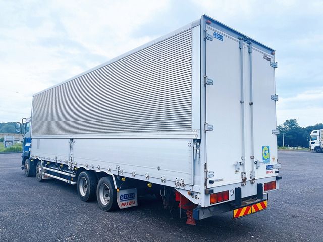 Isuzu GIGA 2017-02 17656-6