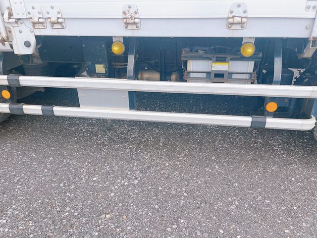 Isuzu GIGA 2017-02 17656-16
