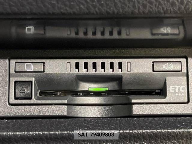 Toyota VOXY 2019-11 247157-7