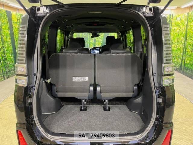 Toyota VOXY 2019-11 247157-12