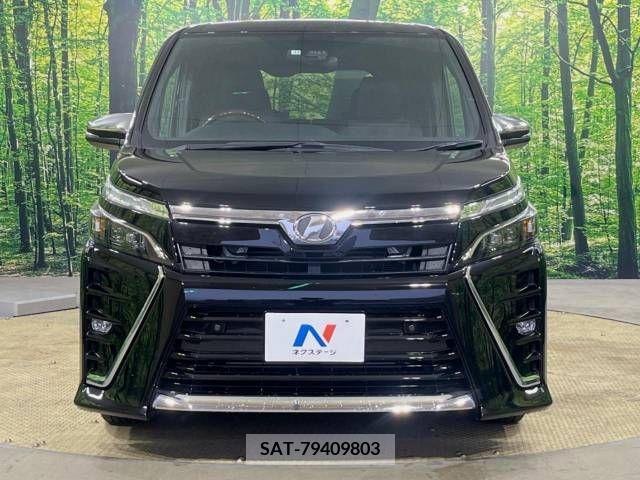 Toyota VOXY 2019-11 247157-15