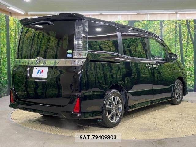 Toyota VOXY 2019-11 247157-18
