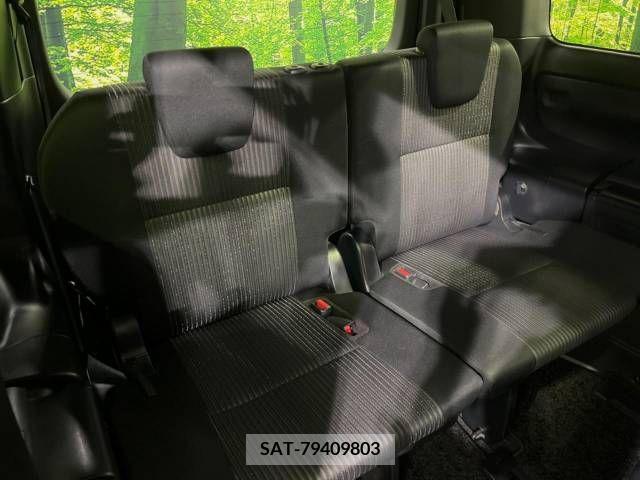 Toyota VOXY 2019-11 247157-11