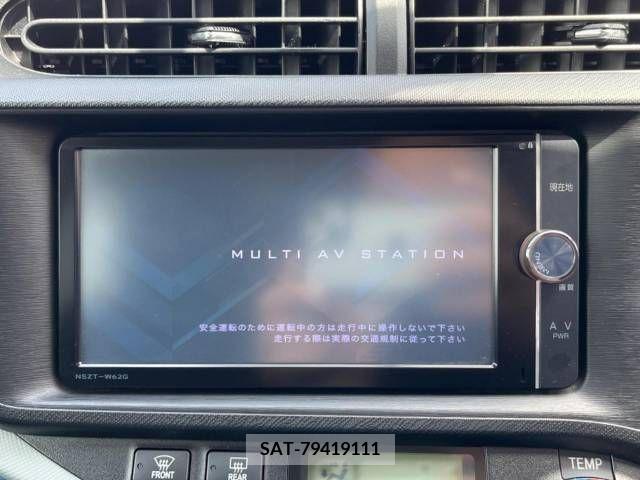 Toyota AQUA 2013-08 261043-2