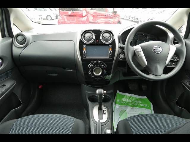 Nissan NOTE 2015-05 5983-2
