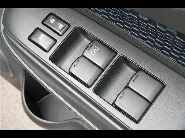 Nissan NOTE 2015-05 5983-21