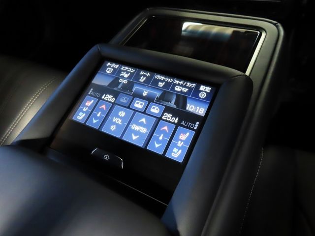 Lexus LS 2020-11 16622-25