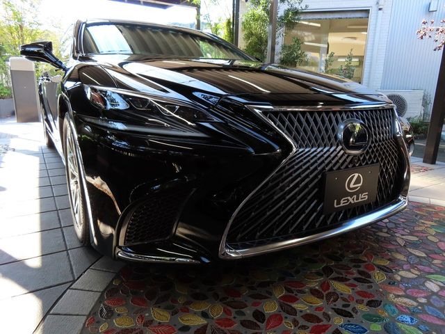 Lexus LS 2020-11 16622-0