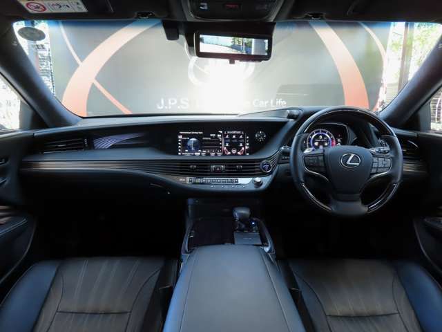 Lexus LS 2020-11 16622-2