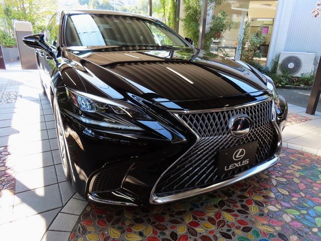 Lexus LS 2020-11 16622-8