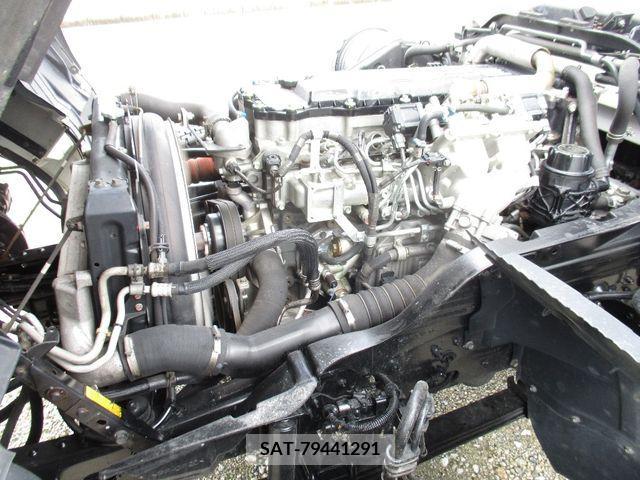 MITSUBISHI FUSO Fighter 2011-11 353127-23