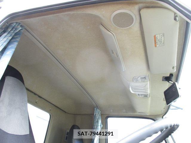 MITSUBISHI FUSO Fighter 2011-11 353127-22