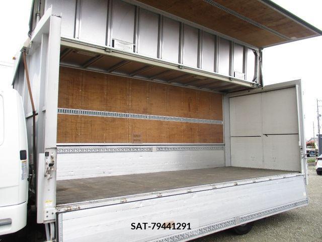 MITSUBISHI FUSO Fighter 2011-11 353127-6