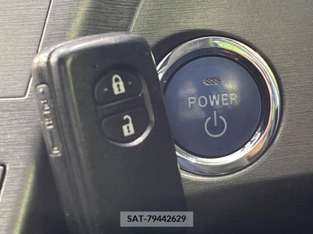 Toyota PRIUS 2012-09 321986-7