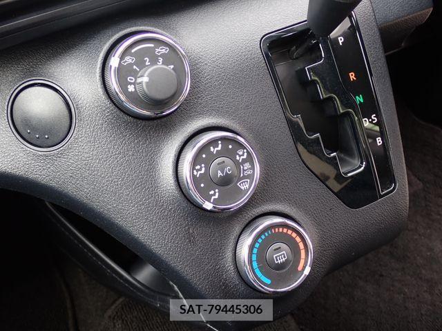 Toyota SIENTA 2021-11 222185-7