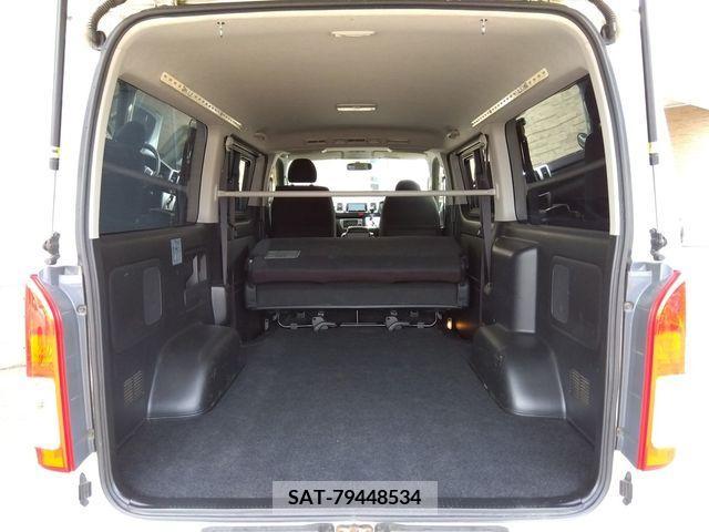 Toyota REGIUSACE VAN 2015-09 283045-8