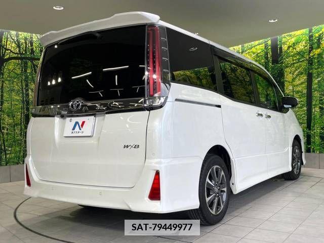 Toyota NOAH 2019-06 350870-18