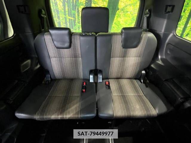 Toyota NOAH 2019-06 350870-10