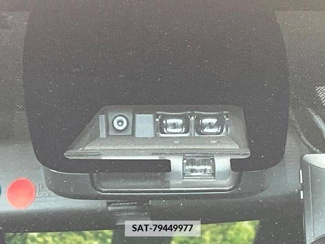 Toyota NOAH 2019-06 350870-5
